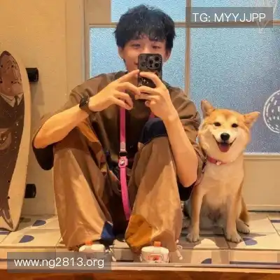 岑宝菱